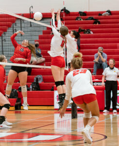 Bridgeport defeats University to claim sectional title